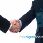 ΠΑΡΑΚΟΛΟΥΘΗΣΗ ΚΑΙ ΑΔΡΑΝΕΙΑ